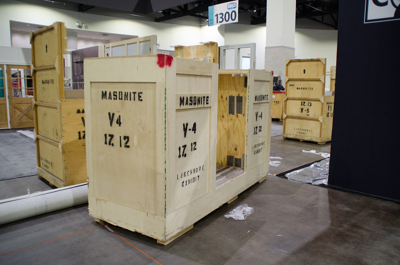 Exhibitor booth shipping container